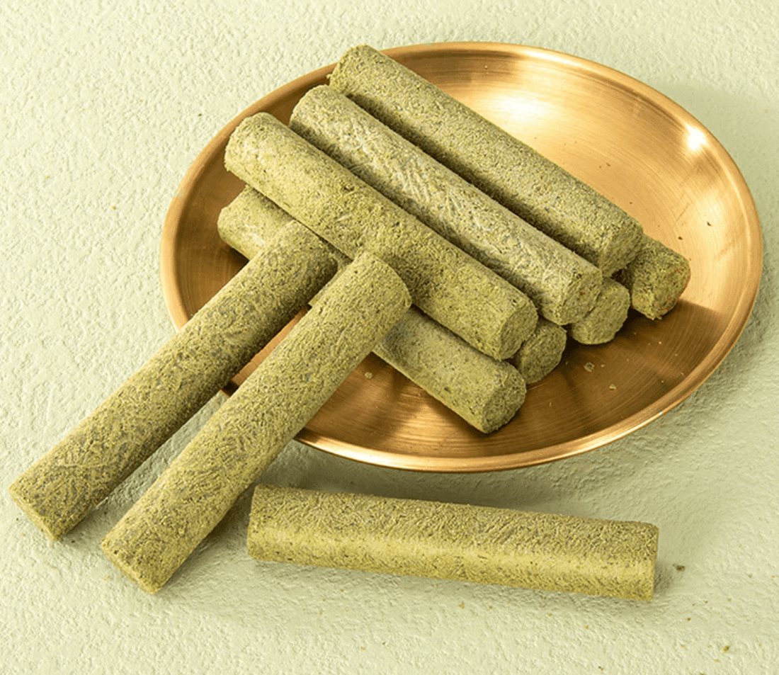Cat Grass Teething Sticks for Hairballs  & Constipation (6 Sticks Pack)